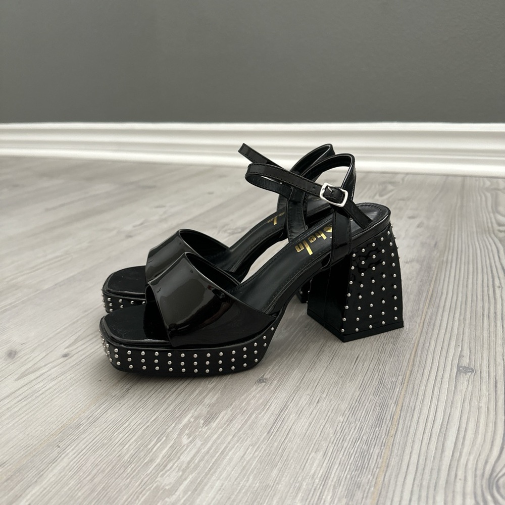 7.5 faux patent leather stud heels